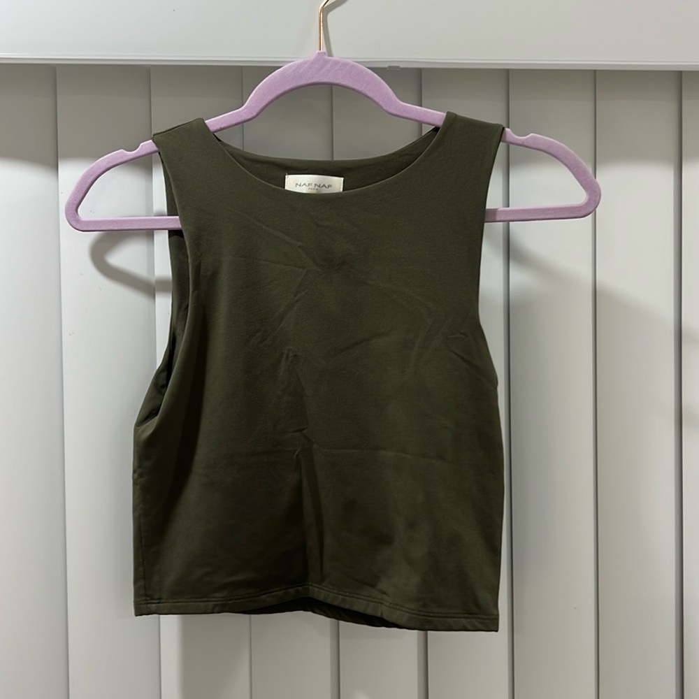 Semi crop top shirt